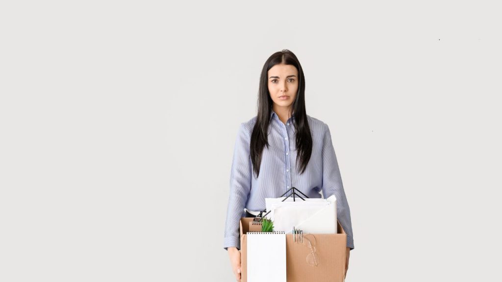 Masz prawo do zasiłku dla bezrobotnych, jeśli straciłeś pracę w wyniku umowy o pracę i jeśli spełniasz następujące warunki